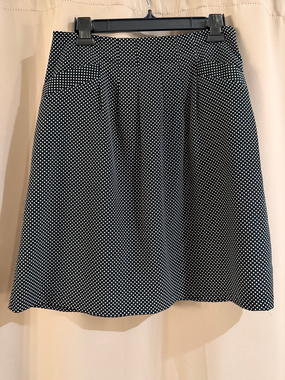 Women’s Outback Red Knee Length Skirt